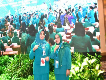 Dibuka Ibu Iriana Jokowi, Ketua TP PKK Kampar Deswita Kamsol Hadiri Rakornas PKK Tahun 2022