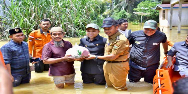 Bersama Gubernur Riau, Bupati Kampar dan Wakil Bupati Kampar Gerak Cepat, Tinjau