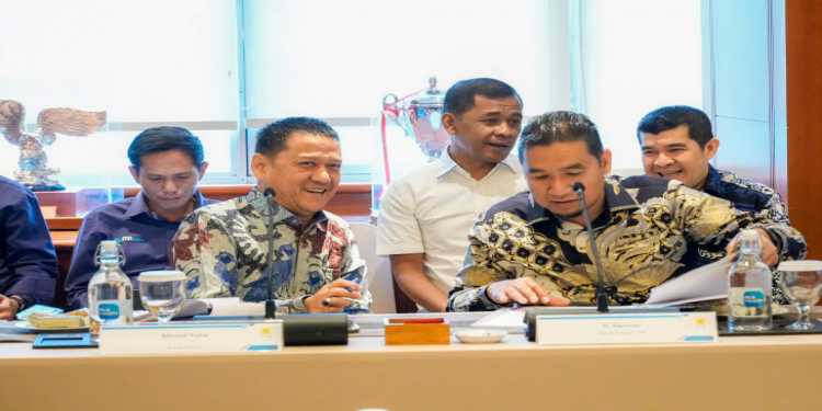 Mewakili Bupati, Sekda Kampar Dampingi Gubernur Riau dalam Kunjungan Kerja ke Kantor Pusat PLN.