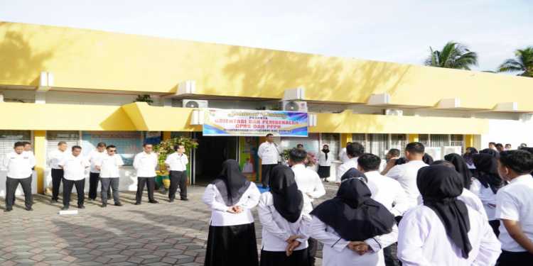 Lewat Apel di Inspektorat Kab. Kampar, Bupati Minta Dukungan Pegawai Pengawas dan Auditor
