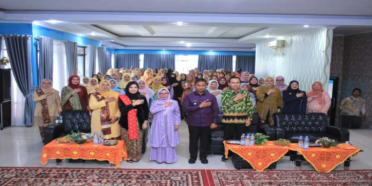 DWP Kabupaten Kampar Taja Seminar tentang Perempuan Inspiratif
