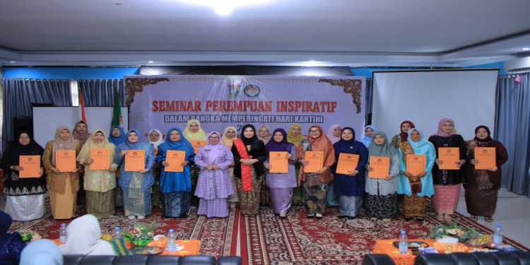 DWP Kampar Dorong Peran Perempuan Lewat Seminar “Berani Memimpin, Menginspirasi Perubahan”