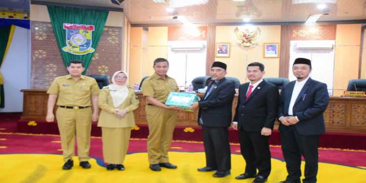 Bupati Kampar Sampaikan Ranperda Pertanggungjawaban Pelaksanaan APBD Tahun Anggaran 2025