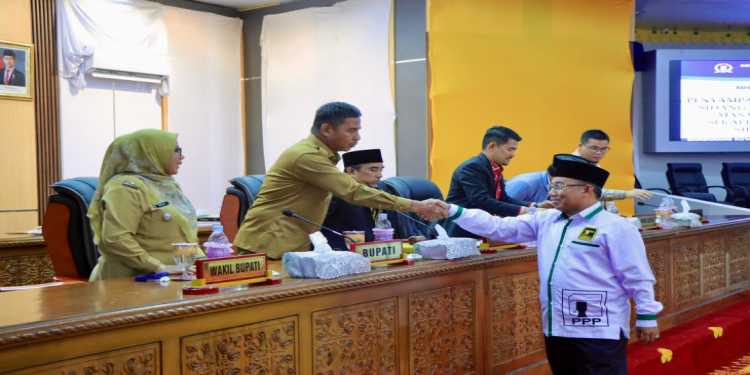 Bupati kampar Hadiri Rapat Paripurna Penutupan dan Pembukaan Masa Reses Persidangan I DPRD
