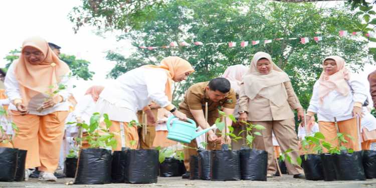 Sekda Kampar Buka Program DWP FARM di Bangkinang, Fokus Penanaman Hortikultura