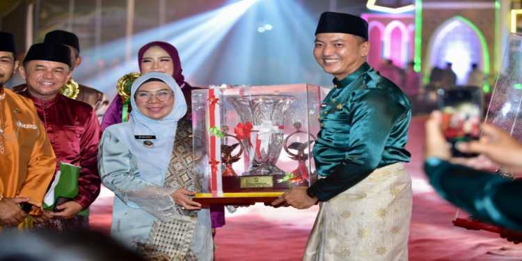 MTQ ke-55 Tingkat Kabupaten Kampar Tahun 2026 Resmi Ditutup, Kecamatan Kampar Raih Juara Umum