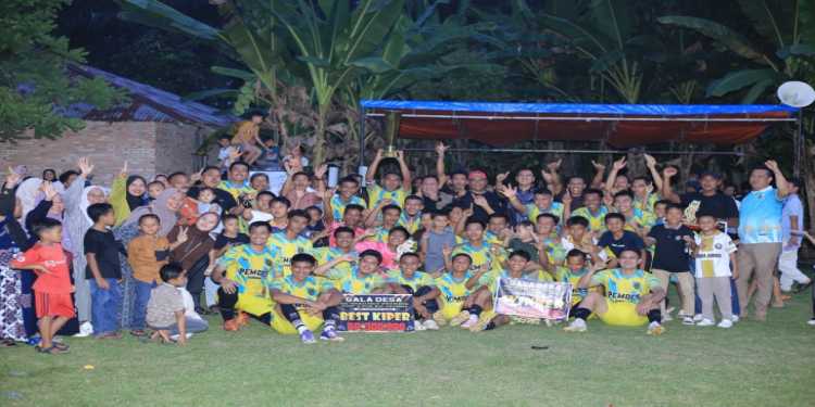 Bersama DPRD Kampar Fraksi PKS, Camat Kampar Tutup Turnamen Gala Desa Persipuja Cup V Tahun 2026