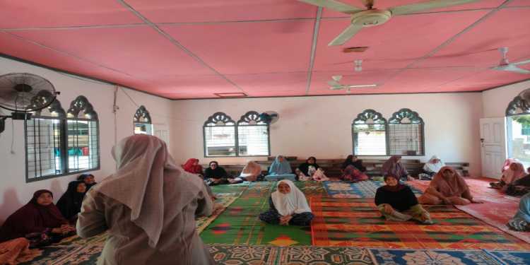 Salah Satu Materi Di Sekolah Lansia BKMT Kab. Kampar, Ajarkan Lansia Manfaatkan Lingkungan