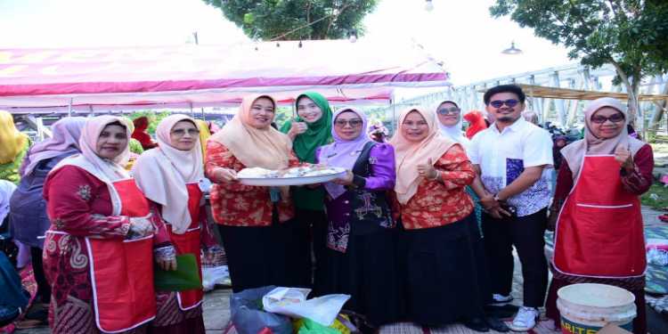 Digelar Oleh Pusdatin Puanri Kampar, Lomba Cipta Menu Tradisional Resmi di Buka Oleh Wabup Kampar.