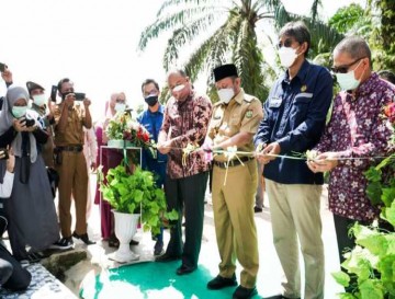 Bupati Kampar Resmikan Fasilitas Air Bersih Kerja Sama PT. CPI dan UMRI