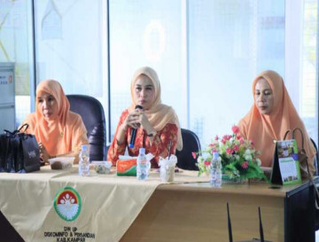 DWP UP Diskominfo Kabupaten Kampar Gelar Demo Produk Make Over dan serahkan Bantuan ke Panti Asuhan