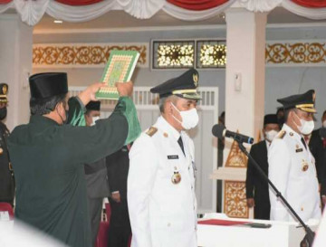 Gubernur Riau Resmi Lantik Dr. H. Kamsol, MM Menjadi Pj Bupati Kampar