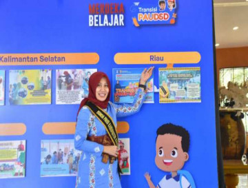 Bunda PAUD Kampar Yusi Prastiningsih Hadiri Pertemuan Bunda PAUD Se Indonesia