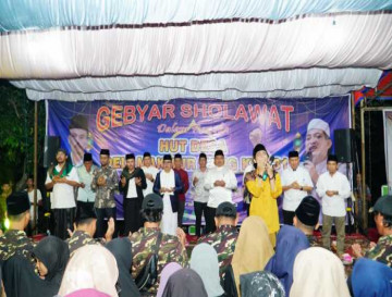 Pj.Bupati Kampar Mhd.Firdaus SE,MM Ikuti Gebyar Sholawat Bersama Ribuan Masyarakat
