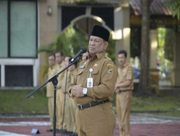 Pimpin Apel Pagi, Sekda Kampar Tekankan Ikhlaslah Dalam Bekerja
