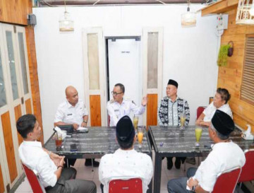 Pj.Bupati Kampar Firdaus Lakukan Pertemuan Dengan Pengurus Pesantren Mawaridussalam