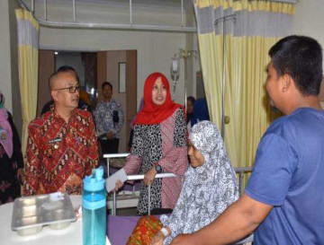 Pj Bupati Kampar dan Pj. Ketua  TP-PKK Kampar Tinjau Pelayanan RSUD Bangkinang