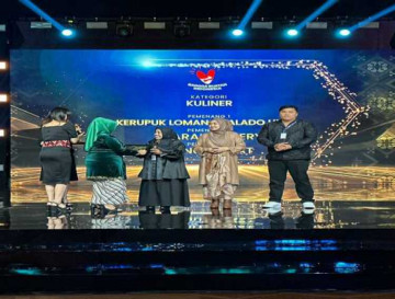 UMKM Kerupuk Lomang Balado Ummi Kuok Raih Juara I Ajang Nasional Bangga Buatan Indonesia 2023