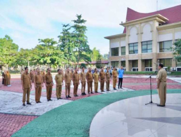 Pimpin Apel Pagi Ir. Suhermi Apresiasi Atas Kehadiran THL