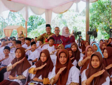 Milad ke 54, Pj Bupati Kampar Muhammad Firdaus SE.MM Rayakan Bersama Anak Panti Asuhan