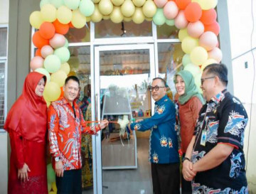 Firdaus Resmikan Galeri IKM dan Karajinan