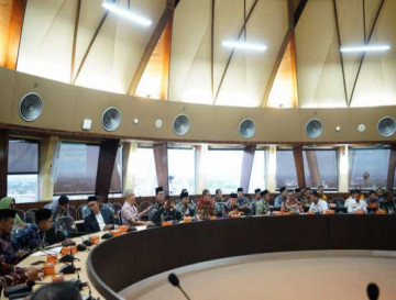 Pemkab Kampar Ikuti Rapat Penetapan Peserta MTQ XLI Tingkat Provinsi Bersama Gubernur Riau