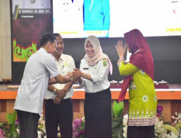 Lepas Tugas Penjabat Bupati Kampar Dari Muhammad Firdaus Kepada Hambali