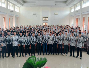 Pj. Bupati Kampar Hadiri Peringatan Hari  (PGRI) Ke-79.