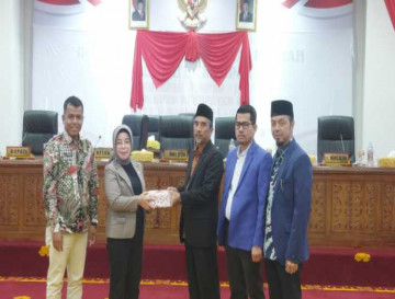 Wakili Pj. Bupati Kampar, Pj. Sekda Kampar  Sampaikan Ranperda APBD Kab Kampar TA. 2025