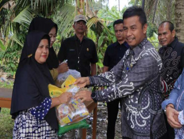 Jaga Kestabilan Harga dan Komit kendalikan Inflasi, Pj Sekda Kampar ; Manfaatkan Operasi Pasar