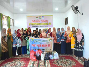 Evi Rovita Arizon Pimpin Pertemuan Rutin Bulanan DWP UP Kominfo dan Santuni Anak Yatim