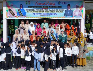 Bunda Paud Kampar Ricana Djayanti Sambut Kunjungan Kerja Bunda Paud Riau Ke Kabupaten Kampa