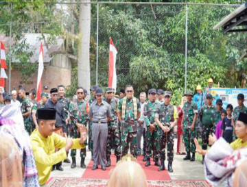 TNI Sonny Aprianto beserta Tim Pengawasan, Evaluasi TMMD Ke-121, Pj Sekda Mengucapkan Apresiasi,
