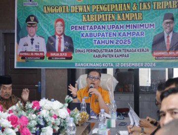 Pemkab Kampar Bahas UMK Kampar Tahun 2025