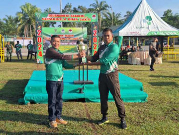 Sepakbola Bima Sakti Dibuka Langsung Danyonif 132/BS Letkol Inf Bambang Budi Hartanto