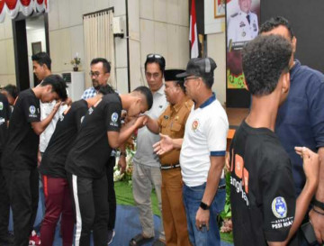 Lepas Keberangkatan Tim PSBS Bangkinang Mewakili Provinsi Riau U-17 di Jawa Timur