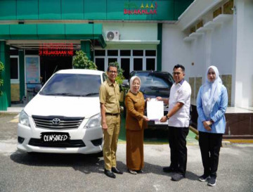 Kejari Kampar Serahkan Barang Milik Daerah Yang Telah Diamankan Kepada Pemda Kampar