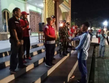 Semarak Menyambut HUT RI ke-79, Kecamatan Kampar Kiri Gelar Pawai Obor (Taptu) Meriah