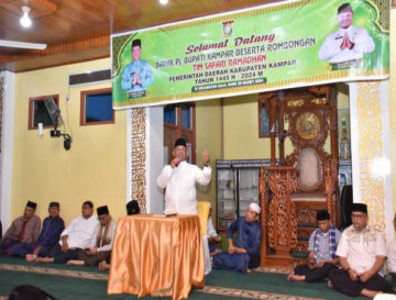 Pj Sekda Kampar  Safari Ramadhan Di Desa Salo Timur