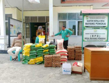 Gencar Tekan Inflasi, Pemkab Kampar Lakukan Operasi Pasar Di Desa Mayang Pongkai