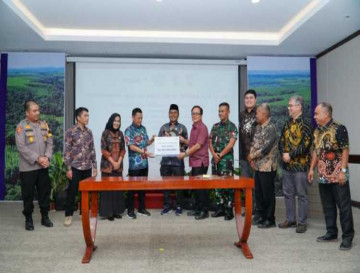 Desa Kuntu Masuk Desa Bebas Api, Pj.Bupati Kampar Hambali Tanda Tangani Kerjasama Dengan PT RAPP,