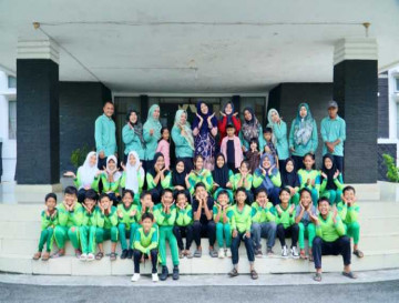 Sarapan Bersama Murid SD 017 Kampar, Pj. Ketua TP PKK Kab.