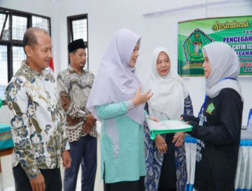 Cegah Stunting Ketua LK2S Kabupaten Kampar Berikan Sosialisasi/Penyuluhan Bagi Catin