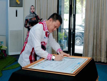 Pj.Bupati Kampar Hambali Tandatangani Fakta Integritas PPDB SD/SMP Tahun 2024 di Kabupaten Kampar