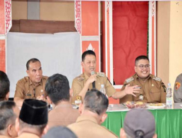 Pj Bupati Kampar Dialog Bersama Masyarakat di Dua Kecamatan Terkait Pola PPTPKH