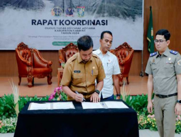 Pj Sekda Kampar Ahmad Yuzar Wakili Pj. Bupati Kampar Buka Rakor GTRA Kabupaten Kampar 2024.