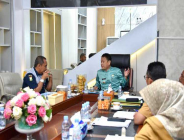 Pj Bupati Kampar Pimpin Rapat Persetujuan dan Pembahasan RKA PDAM Tahun 2024