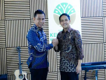 Bupati Kampar Dampingi Gubernur Riau,Kunjungan Kerja ke rmh Dinas Menteri Kehutanan Raja Juli Antoni