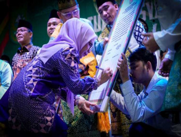 Wakil Bupati Kampar Misharti Hadiri Pengukuhan, Halal Bi Halal, dan Rakernas I PMRI di TMII Jakarta
