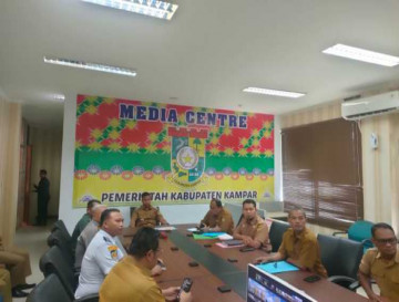 Zoom Meeting Inflasi Bersama Kemendagri, Bupati Kampar Minta TPID Terus Pantau Ketersedian dan Harga